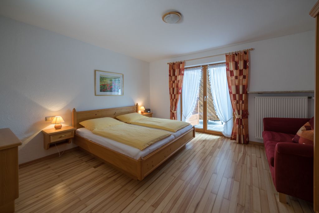 Gästehaus Funk Wallgau - Ferienwohnung Karwendel eigene Terrasse