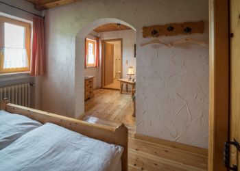 Gästehaus Funk Wallgau - Ferienwohnung Zirbennest Schlafen