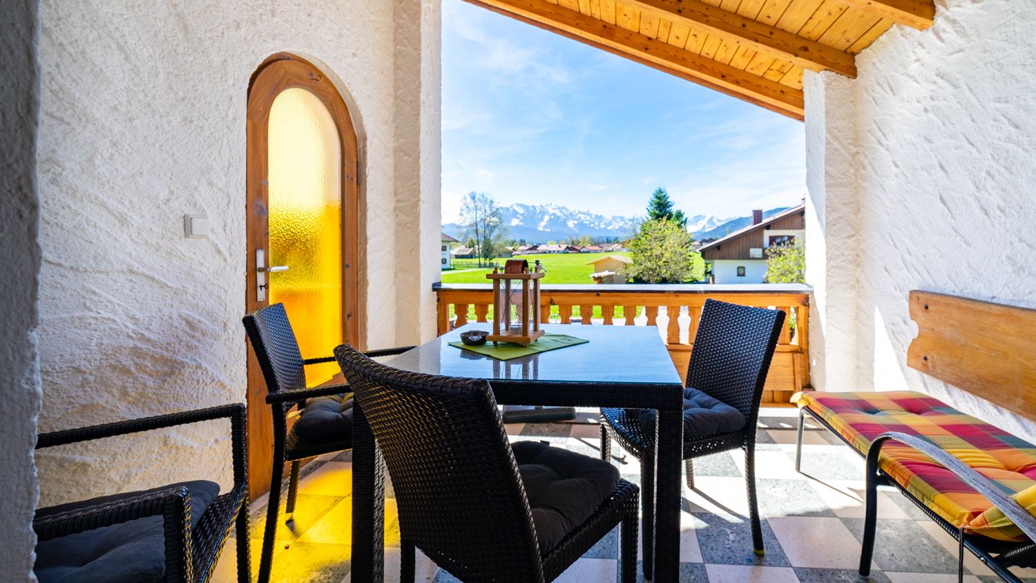 Gästehaus Funk Wallgau - Blick aus einer Wohnung